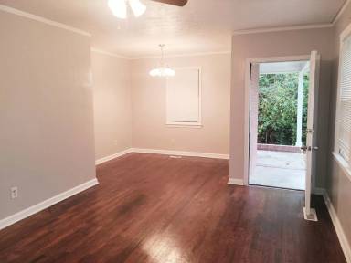 Main picture of 4249 Sims St