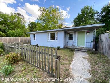 Main picture of 1045 Seaside Ln