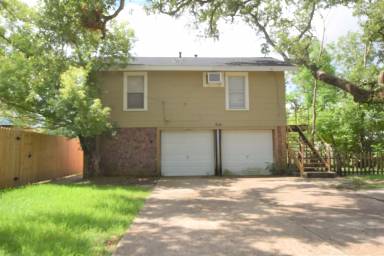 Main picture of 1724 Moss St