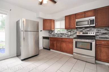 Main picture of 4482 W 152nd St