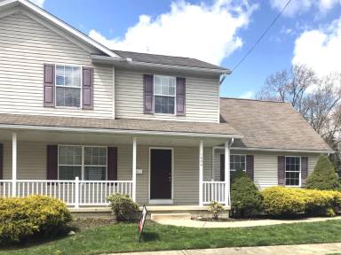 Main picture of 1494 Avery St