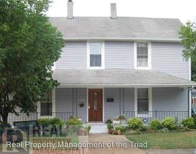 Main picture of 325 E Devonshire St