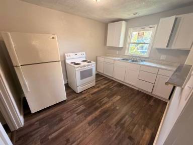 Main picture of 2369 N Goodlet Ave