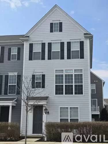 Main picture of 115 Pickering Ln