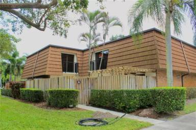Main picture of 9105 NW 19th Pl
