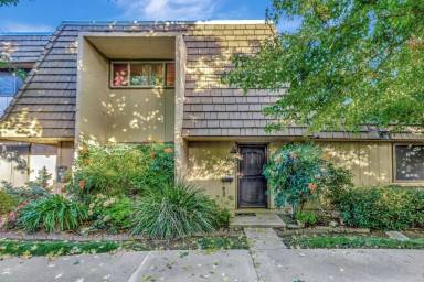 Main picture of 3248 Casitas Bonito
