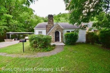 Main picture of 716 Loeb St