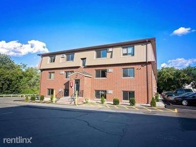 Main picture of 65 Log St