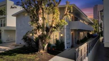 Main picture of 218 S Gale Dr