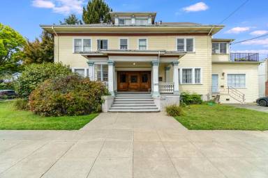 Main picture of 1501 Grand St