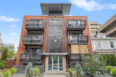 Main picture of 1336 N Logan St