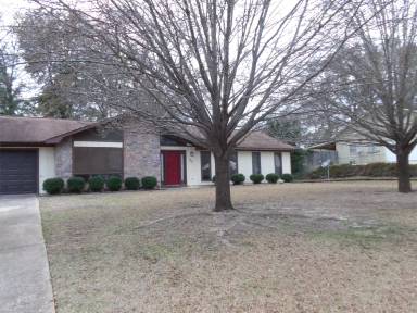 Main picture of 315 Valley Stream Dr