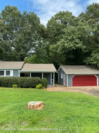 Main picture of 328 Jackson Rd