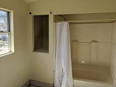 Main picture of 805 4th Ct W