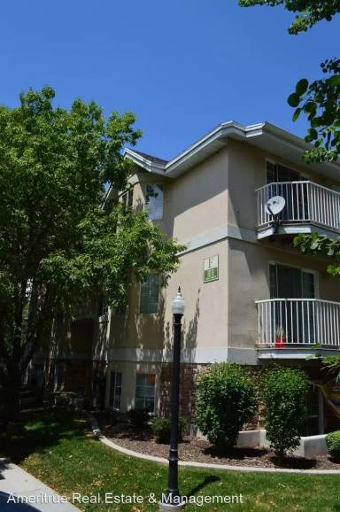 Main picture of 1166 W 1295 S