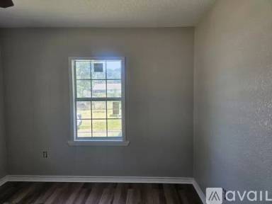 Main picture of 521 Murrell St