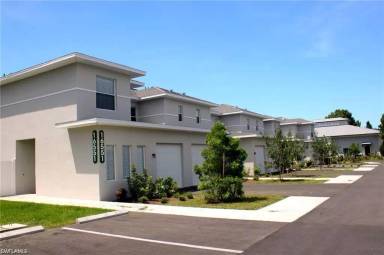 Main picture of 13431 Hidden Palms Cv
