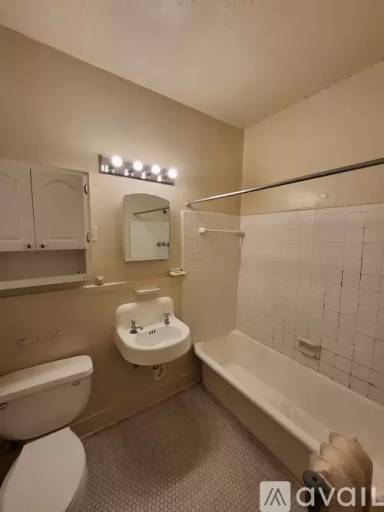 Main picture of 40 S Morrison St