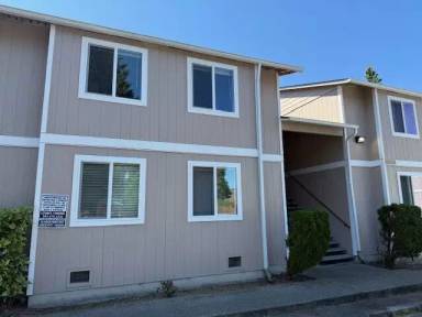 Main picture of 1613 Maple Ln