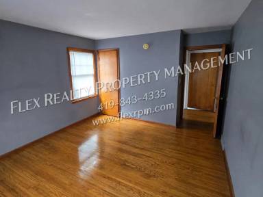 Main picture of 3901 Leybourn Ave