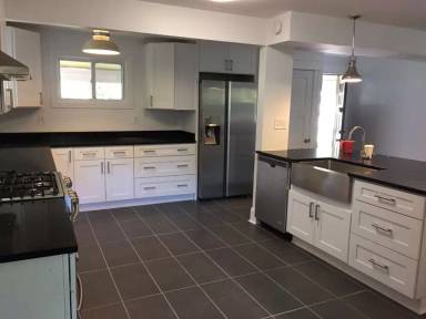 Main picture of 79 Orchard St