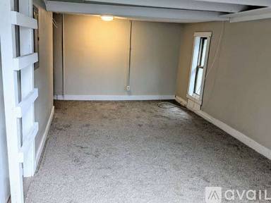 Main picture of 800 Lions Park Dr
