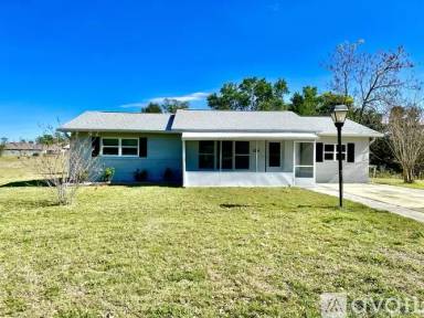 Main picture of 2390 Junior St