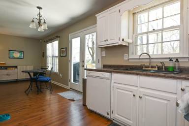 Main picture of 120 Wakefield Dr