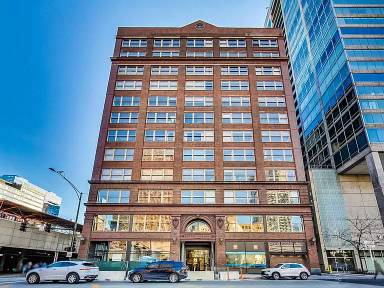 Main picture of 161 W Harrison St