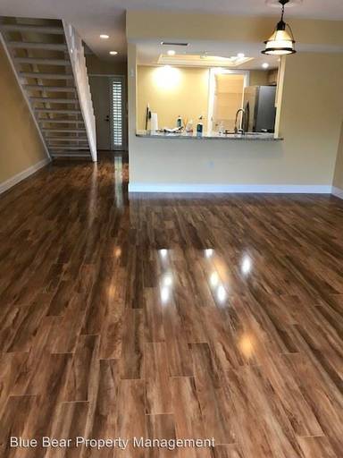 Main picture of 811 Meadowland Dr