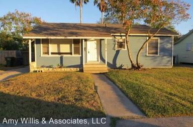 Main picture of 629 Lansdown Dr