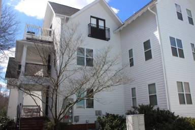 Main picture of 204 E Park Ave