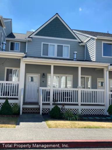 Main picture of 2733 Diamond St