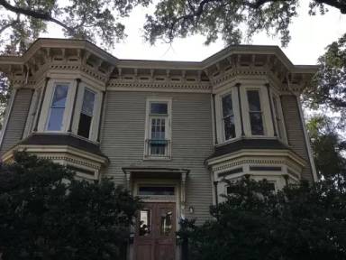 Main picture of 109 E Duffy St