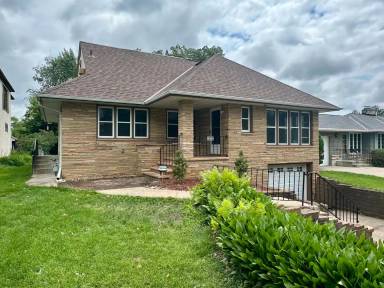 Main picture of 1632 E Shore Dr