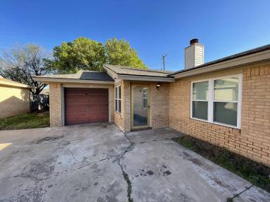 Main picture of 4812 66th St