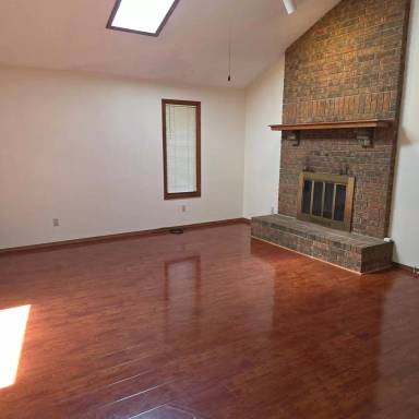 Main picture of 436 E Redwood St