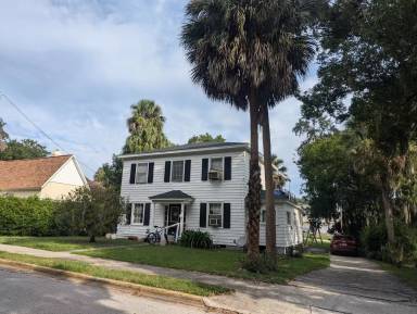 Main picture of 910 Kolb St