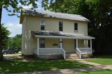 Main picture of 837 W Walnut St