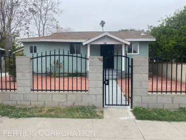Main picture of 1532 W 9th St