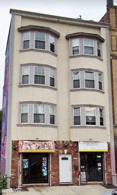Main picture of 550 Springfield Ave