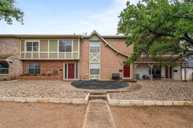 Main picture of 5802 Belmoor Dr