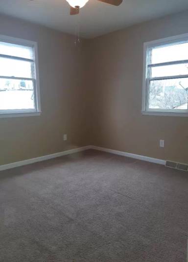 Main picture of 125 Miller Dr