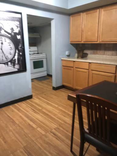 Main picture of 100 Vana Dr