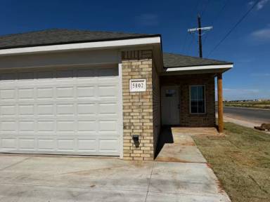 Main picture of 5802 Urbana Pl