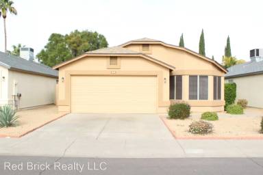 Main picture of 3048 E Siesta Ln