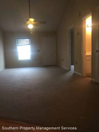 Main picture of 140 Lanier Dr