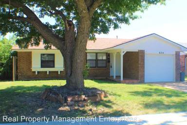 Main picture of 624 SW 11th St