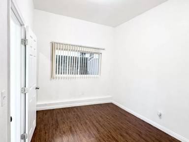 Main picture of 2177 W Crestwood Ln