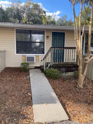 Main picture of 2490 SW 14th Dr